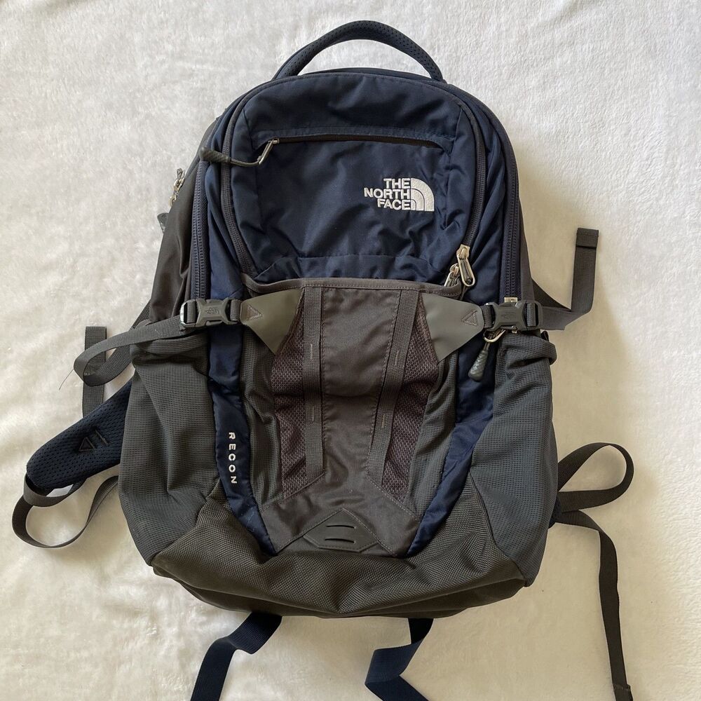 The North Face Recon 30L Daypack